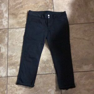American Eagle crop pants